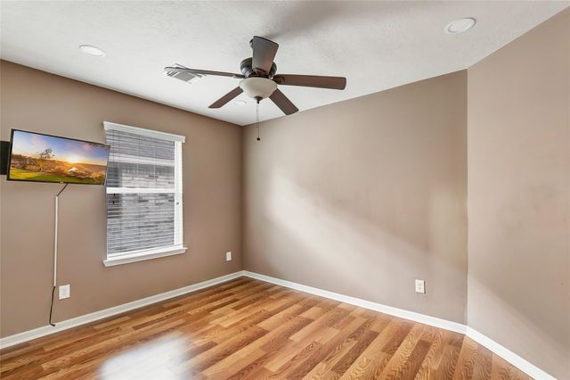 6030 Sandy Creek Drive, Baytown, TX 77523