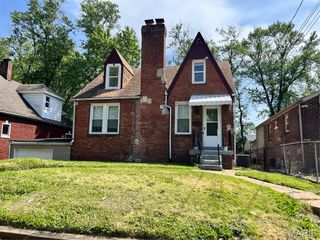 6740 Robbins Avenue, Pagedale, MO 63133