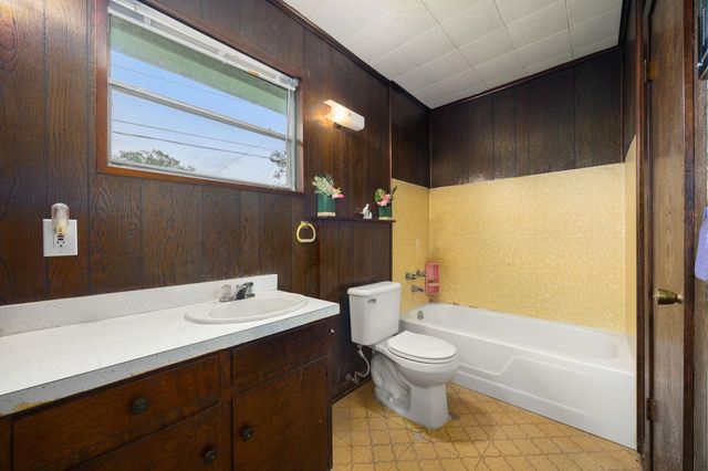 3703 Tanglebriar Drive, Pasadena, TX 77503