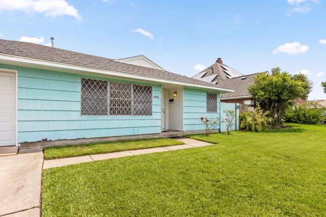 3703 Tanglebriar Drive, Pasadena, TX 77503