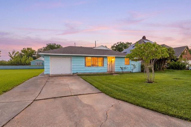 3703 Tanglebriar Drive, Pasadena, TX 77503
