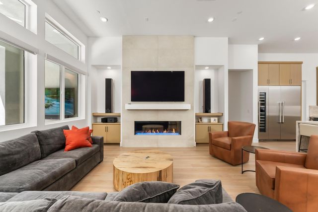 8650 Buckbrush Ln, Granite Bay, CA 95746