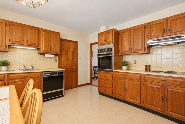 12 Kearney St, Malden, MA 02148