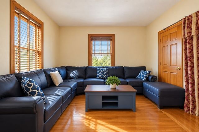 12 Kearney St, Malden, MA 02148