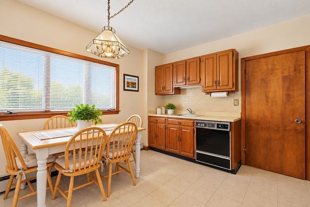 12 Kearney St, Malden, MA 02148