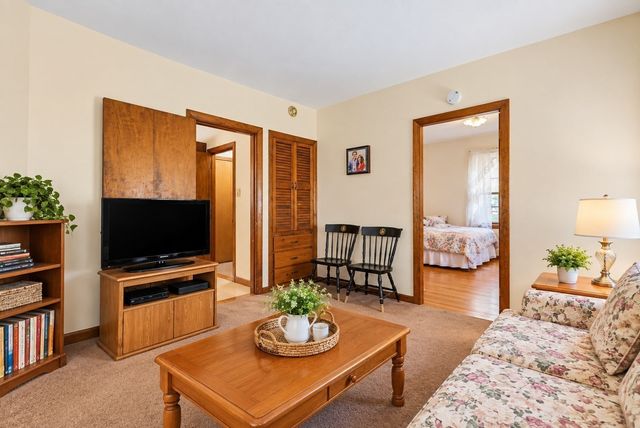 12 Kearney St, Malden, MA 02148