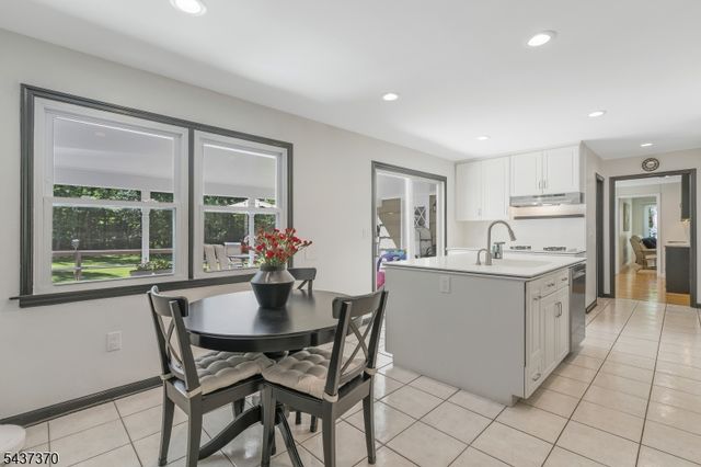 9 Grouse Road, Warren Twp., NJ 07059