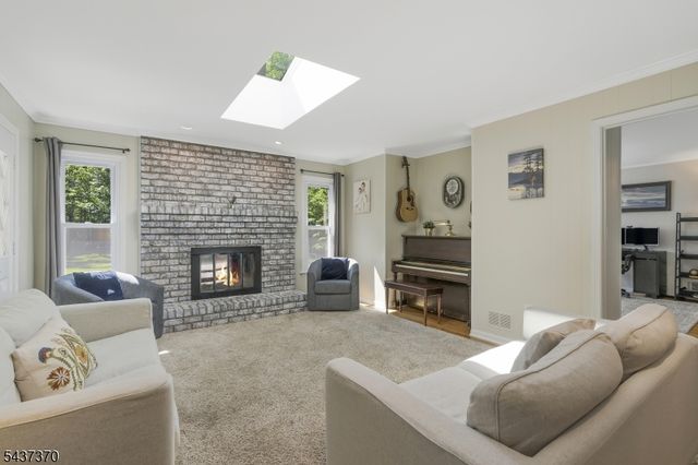 9 Grouse Road, Warren Twp., NJ 07059