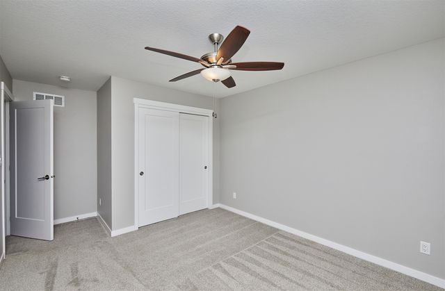 16637 Wilden Drive, Clive, IA 50325