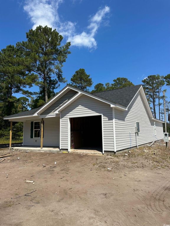 1118 Oscar Rd., Little River, SC 29566