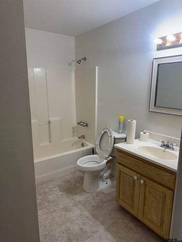 16444 Lakeview Cir, Whitehouse, TX 75791