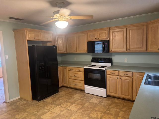 16444 Lakeview Cir, Whitehouse, TX 75791