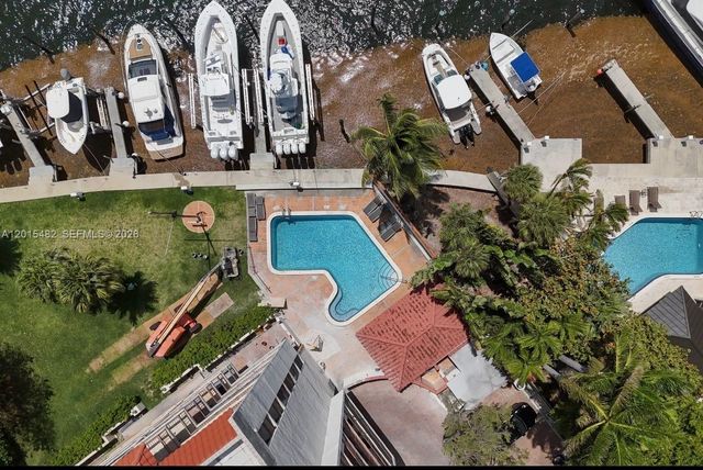 1632 S Bayshore Ct 202, Miami, FL 33133