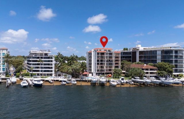 1632 S Bayshore Ct 202, Miami, FL 33133
