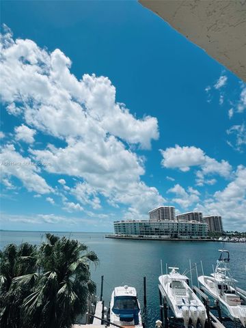 1632 S Bayshore Ct 202, Miami, FL 33133