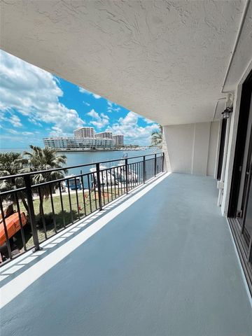1632 S Bayshore Ct 202, Miami, FL 33133