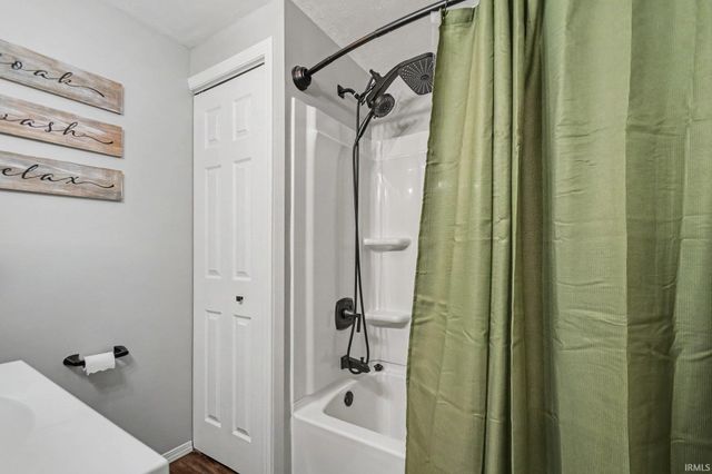 3002 Blanchard Drive, Mishawaka, IN 46544