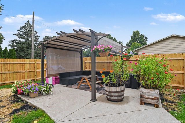 3002 Blanchard Drive, Mishawaka, IN 46544