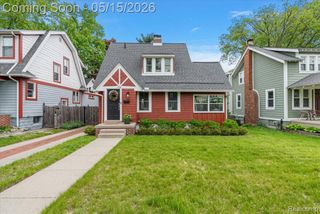 516 Woodcrest Drive, Royal Oak, MI 48067