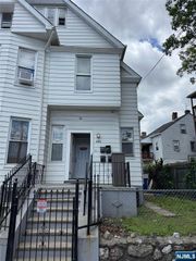 682-684 18th Street, Paterson, NJ 07501