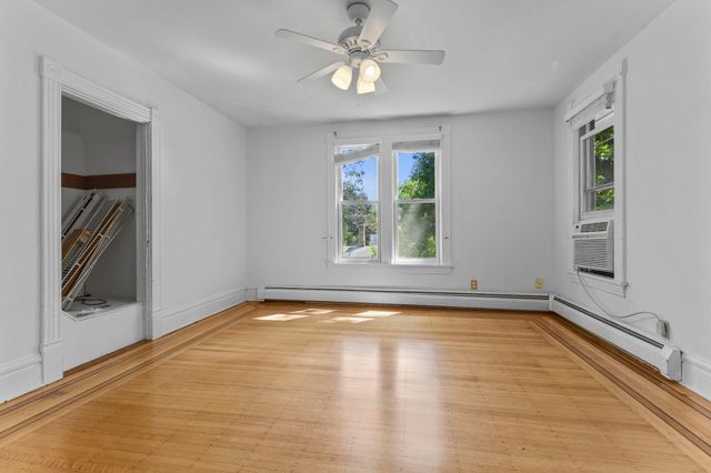 2226 Fremont Avenue N, Minneapolis, MN 55411