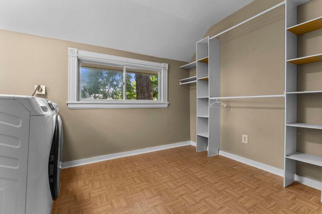 2226 Fremont Avenue N, Minneapolis, MN 55411