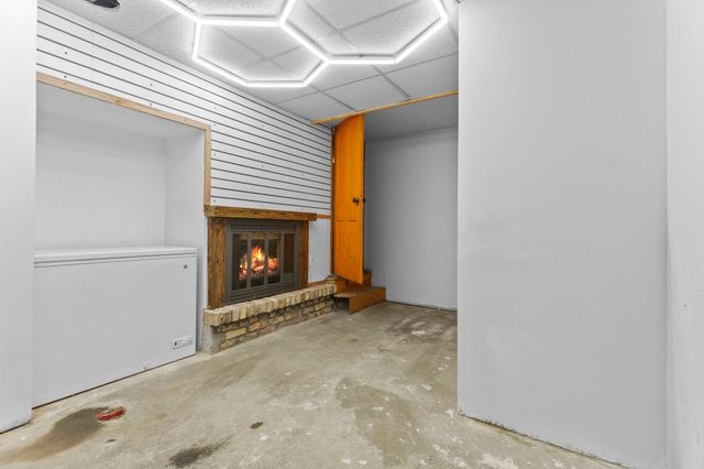 2226 Fremont Avenue N, Minneapolis, MN 55411