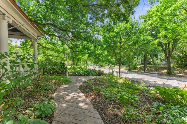 2226 Fremont Avenue N, Minneapolis, MN 55411