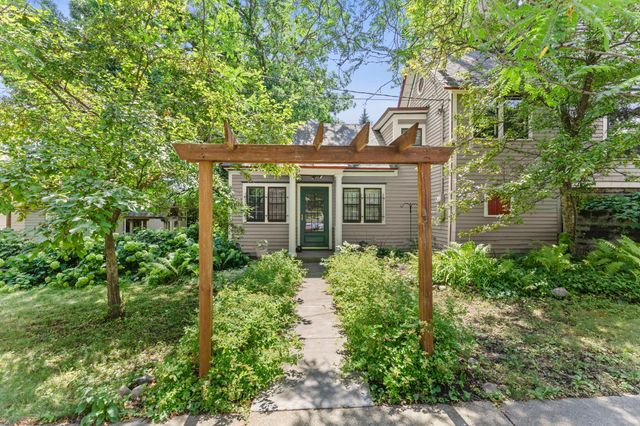 2226 Fremont Avenue N, Minneapolis, MN 55411