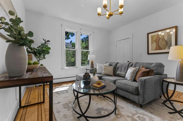 2226 Fremont Avenue N, Minneapolis, MN 55411
