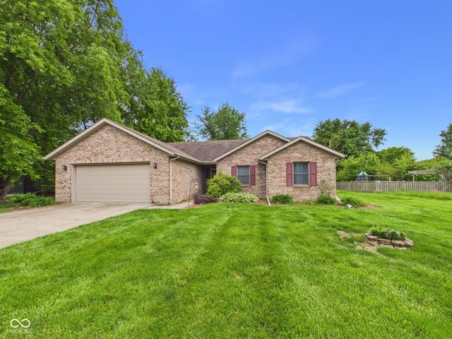 35 W Estate Street, Anderson, IN 46013