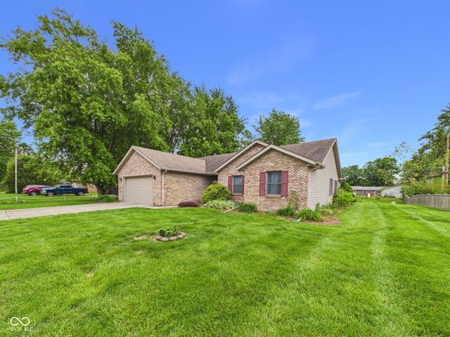 35 W Estate Street, Anderson, IN 46013