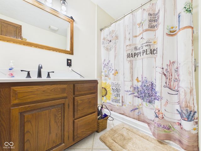 35 W Estate Street, Anderson, IN 46013