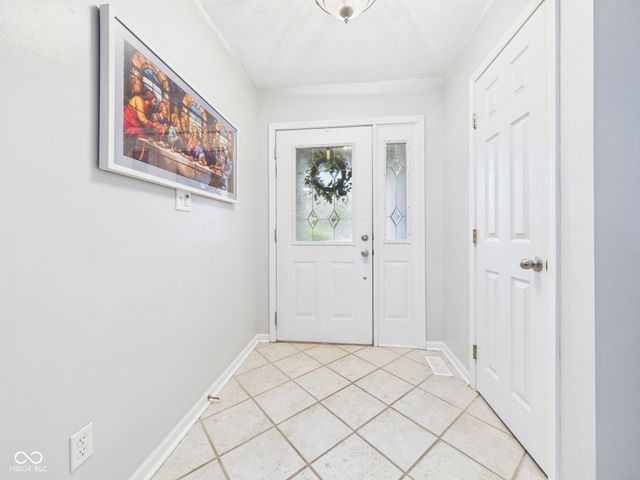35 W Estate Street, Anderson, IN 46013
