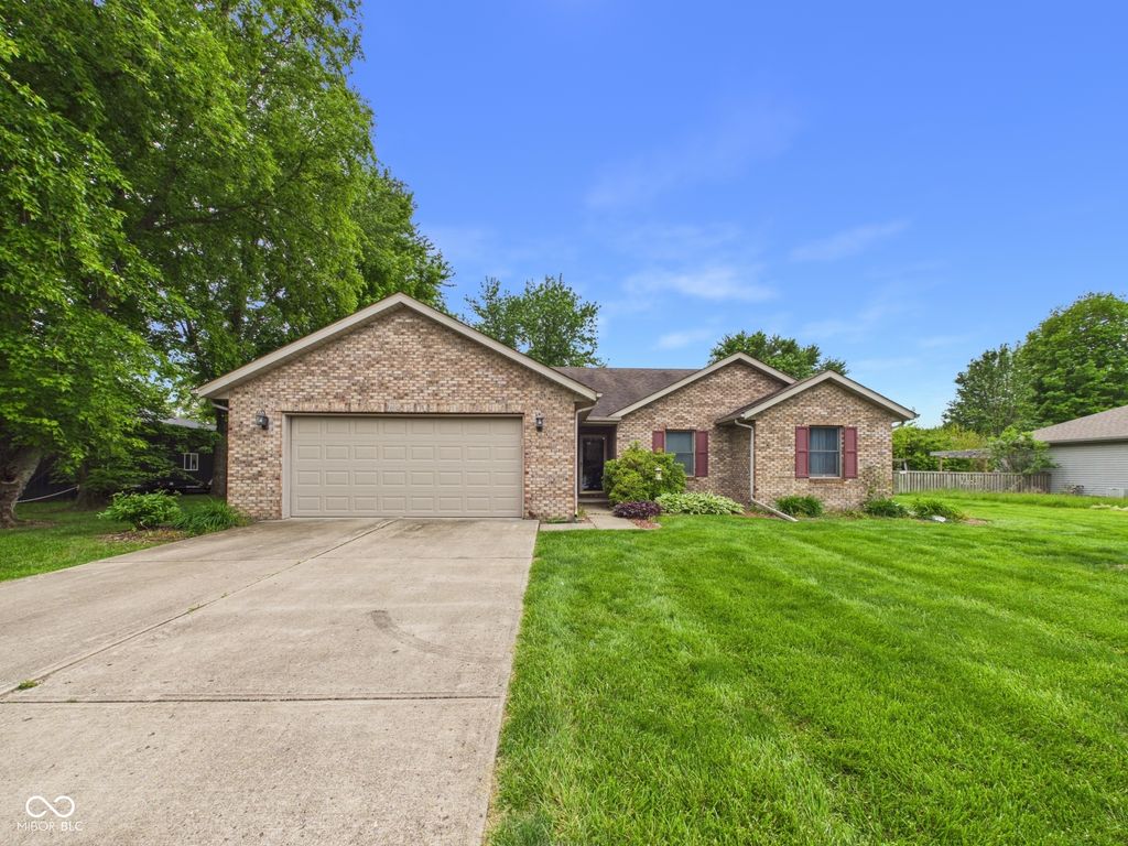 35 W Estate Street, Anderson, IN 46013