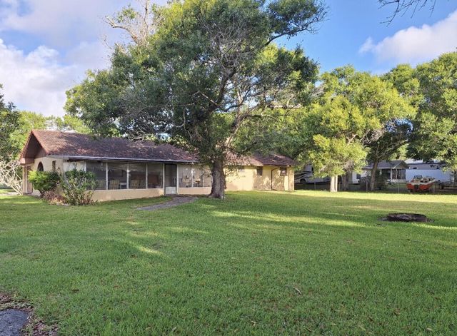 3162 Dame Road, Fort Pierce, FL 34981