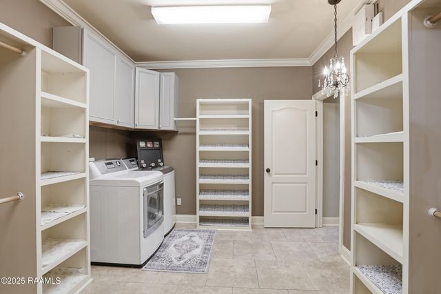 105 Wedge Drive, Broussard, LA 70518