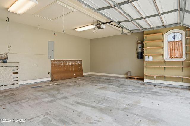 105 Wedge Drive, Broussard, LA 70518