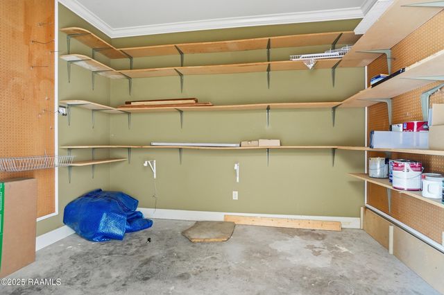 105 Wedge Drive, Broussard, LA 70518