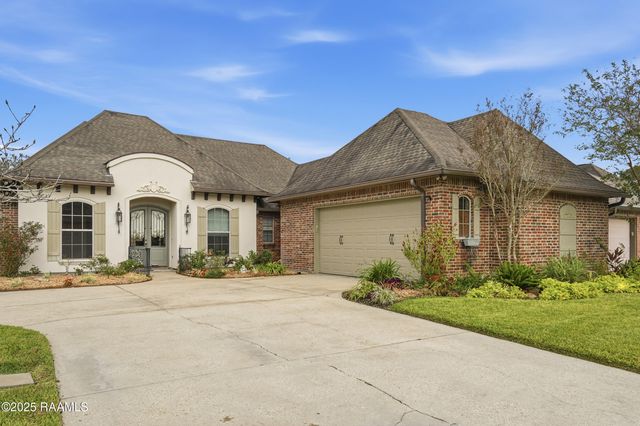 105 Wedge Drive, Broussard, LA 70518