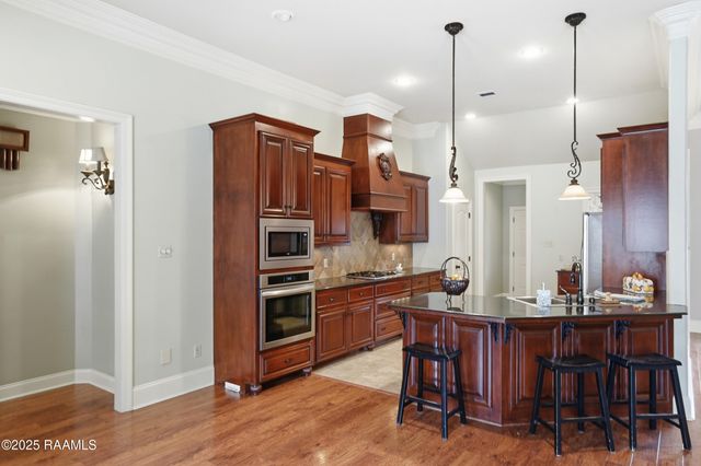 105 Wedge Drive, Broussard, LA 70518