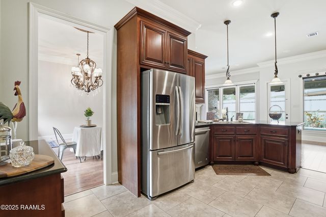 105 Wedge Drive, Broussard, LA 70518