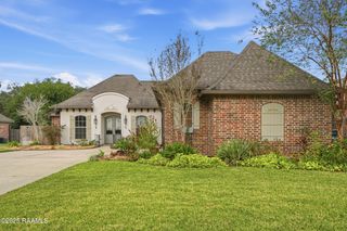 105 Wedge Drive, Broussard, LA 70518