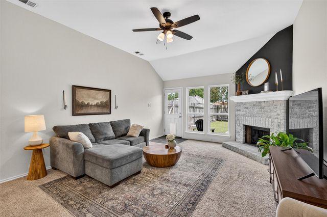 1111 Old Knoll Drive, Wylie, TX 75098