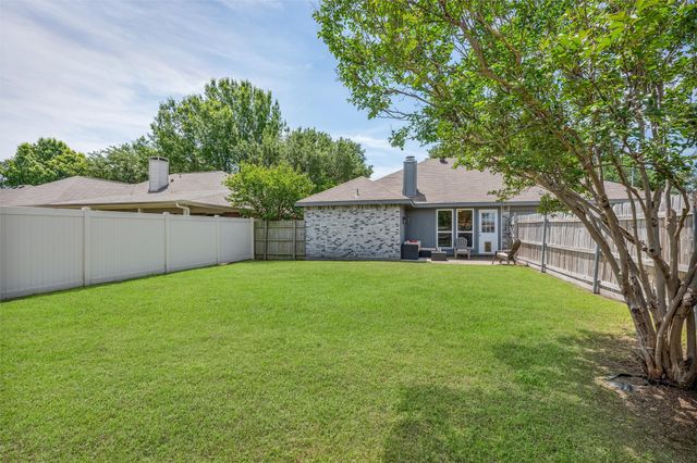 1111 Old Knoll Drive, Wylie, TX 75098