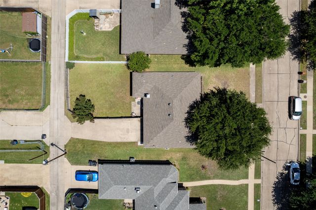 1111 Old Knoll Drive, Wylie, TX 75098