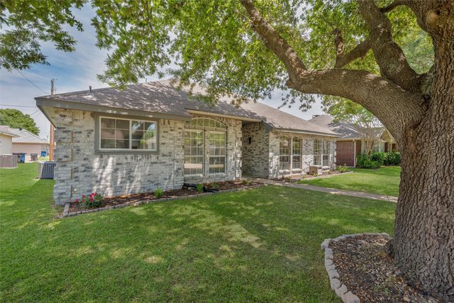 1111 Old Knoll Drive, Wylie, TX 75098