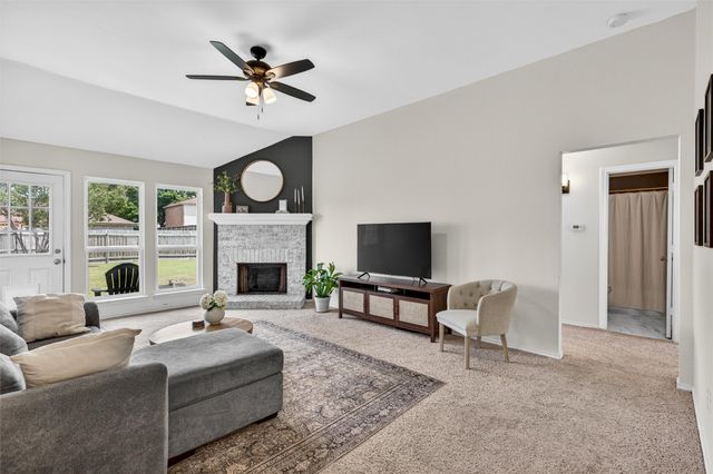 1111 Old Knoll Drive, Wylie, TX 75098