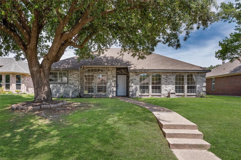 1111 Old Knoll Drive, Wylie, TX 75098