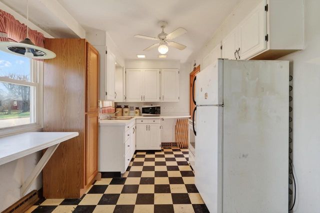 240 20TH AVENUE SOUTH, Wisconsin Rapids, WI 54495